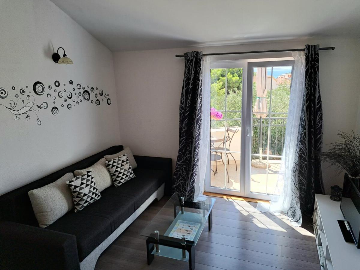 Apartment Oaza Mira Tribalj Exterior foto