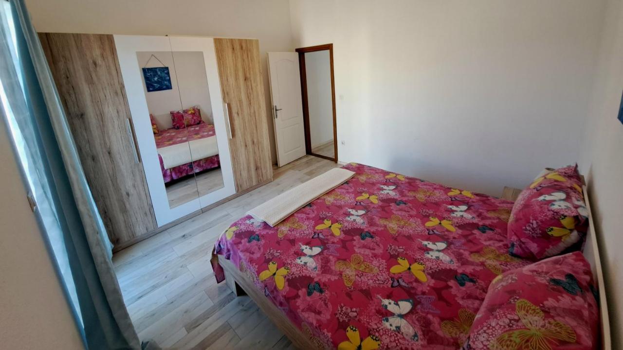 Apartment Oaza Mira Tribalj Exterior foto